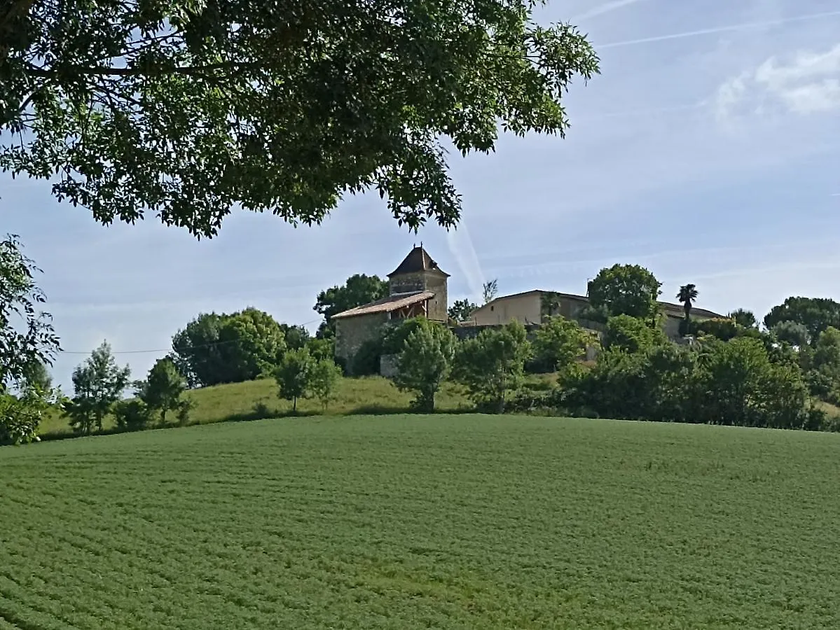 Bed and Breakfast Pigeonnier De Sabaillan à Castelnau-dʼArbieu